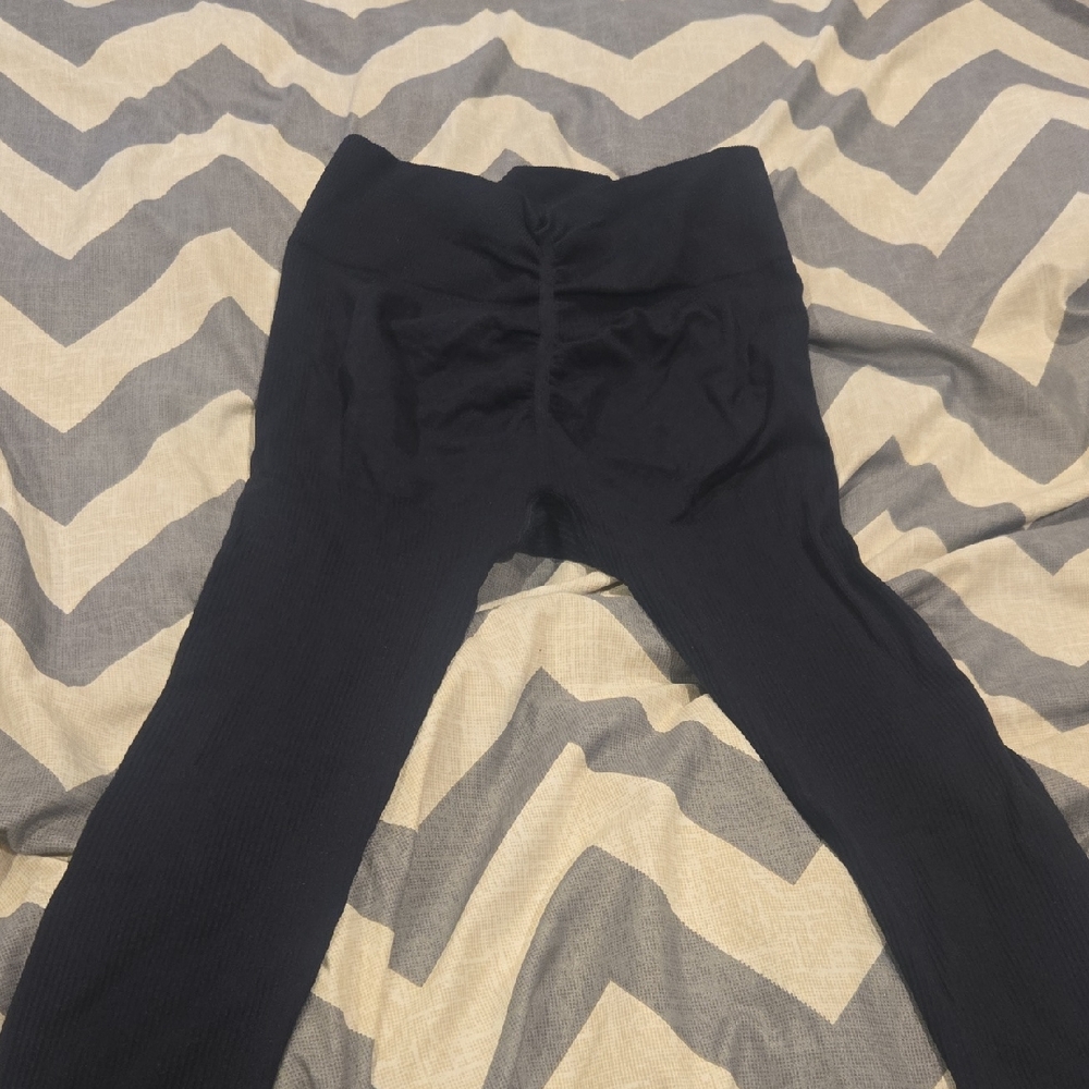 Women Rouched Black Leggings